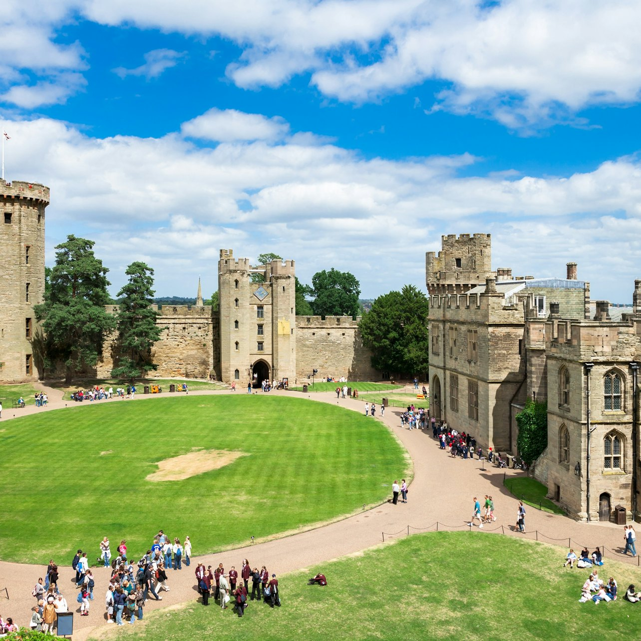 Oxford, Stratford, the Cotswolds & Warwick: Full-Day Guided Tour From London - Photo 1 of 7